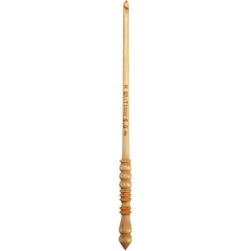 Brittany Birch Crochet Hook, H-8 (5mm)